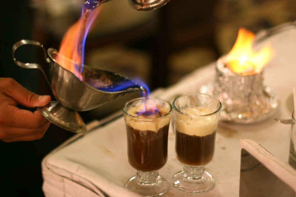 Фото огненного ирландского кофе