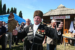 Вино «Лыхны»: особенности, история и культура употребления